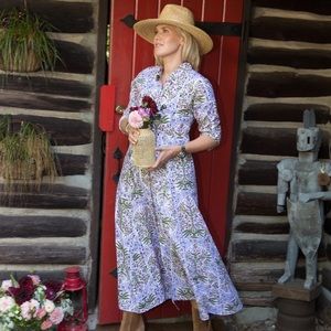 Julia Amory shirt dress(original) Mughal Jardin. Size 3, fits like a size 4-6.